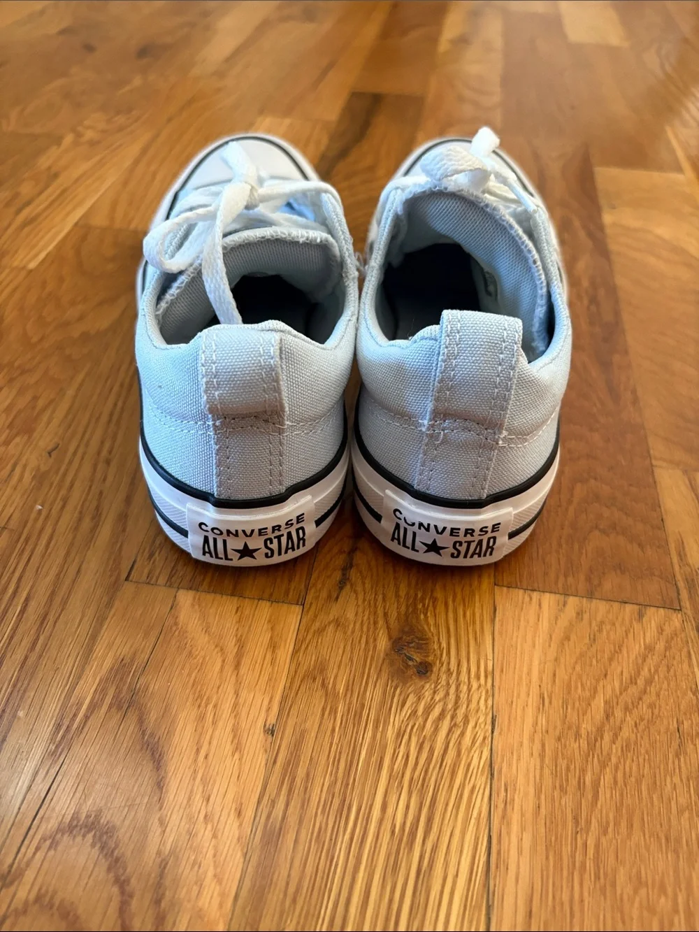 Converse Kids Low-Top Sneakers in Pale Blue and White